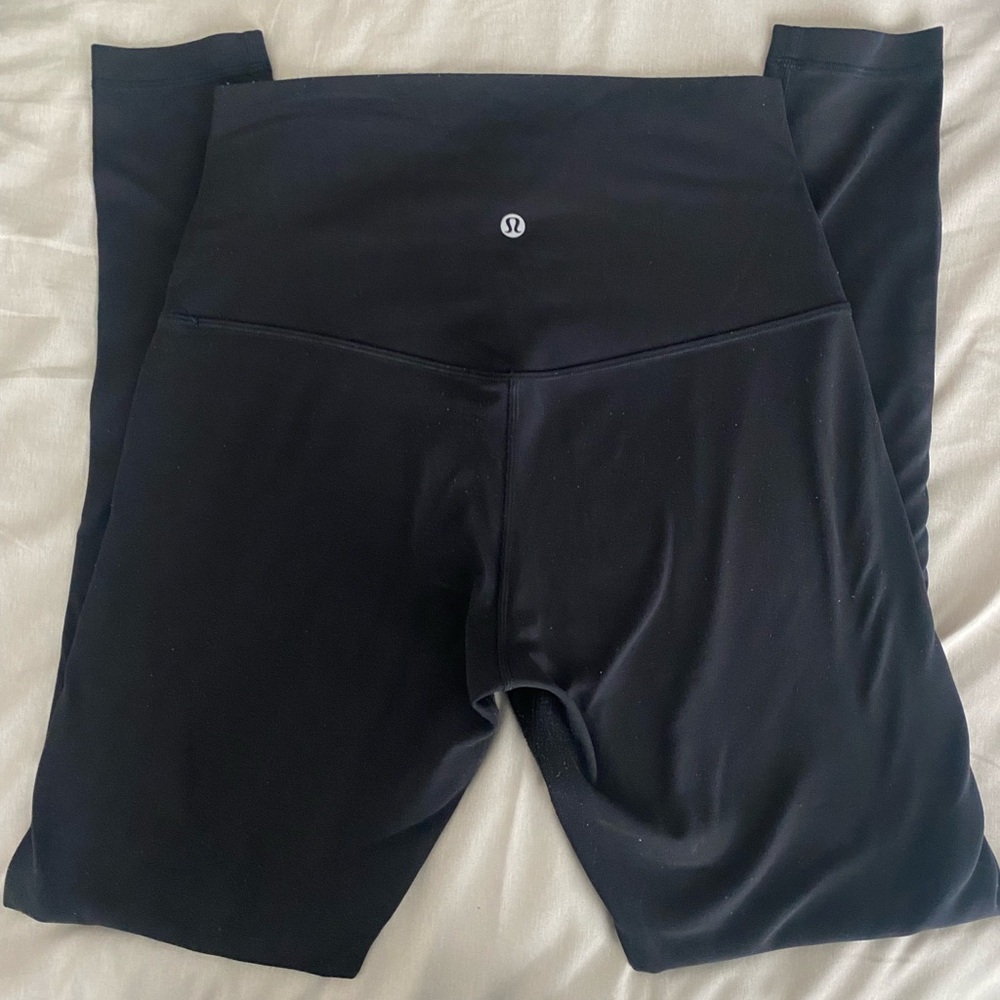 Lululemon Super High Rise Leggings 28” Size 8 Black